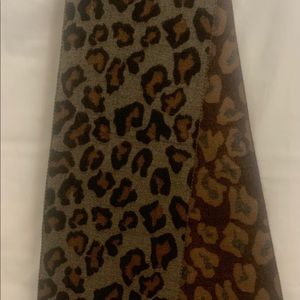 It’s beautiful color and design